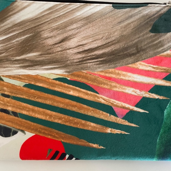 Aveda x 3.1 Phillip Lim cosmetic pouch & hair scarf - Picture 5 of 12